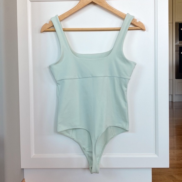 5/$50 🌷🌼🌿 ABERCROMBIE & FITCH Corset Tank Bodysuit Size S - Picture 3 of 3